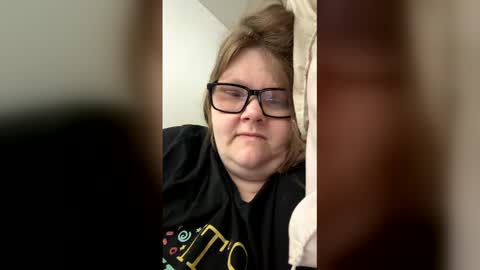 heidimackey2 online show from 04/18/26, 09:57