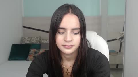 Heidy  online show from 02/08/25, 08:21