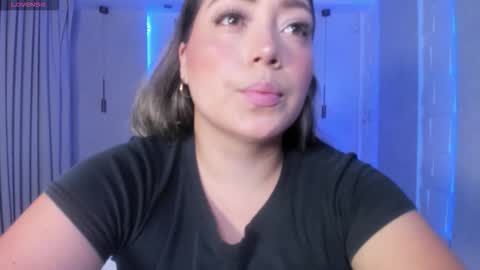 Snapshot of heidy_jhons chatting on 10/17/25, 03:20 Heidy online show from 10/17/25, 03:20