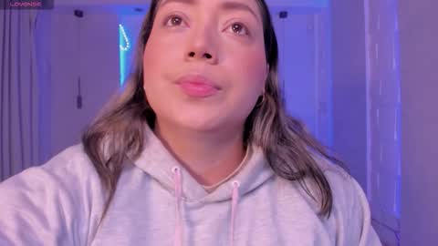 Heidy online show from 10/30/25, 03:19