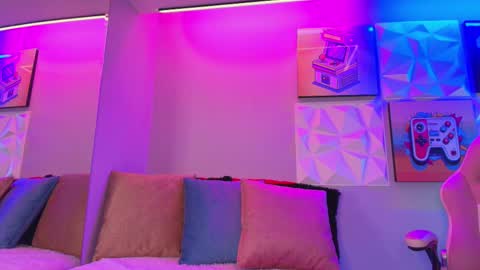   online show from 02/27/25, 11:31