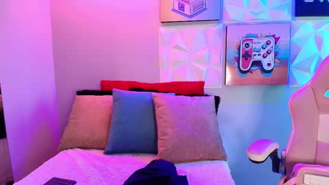   online show from 03/07/25, 11:29