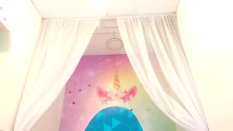 Heidy online show from 02/24/25, 06:15