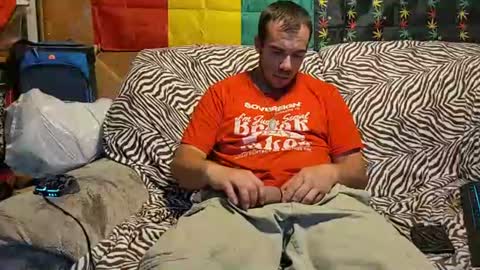 xxScubaStevexx online show from 06/10/26, 12:26