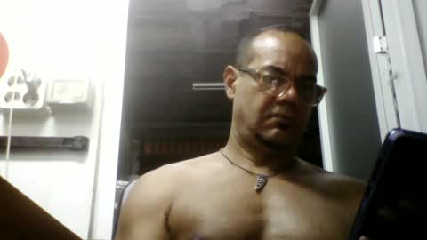 Snapshot of heistt chatting on 06/17/26, 10:43 Heist Stein online show from 06/17/26, 10:43