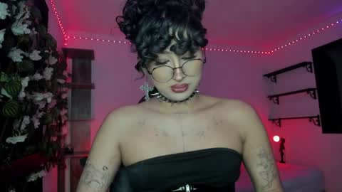 Heka Prudence online show from 04/20/26, 03:42