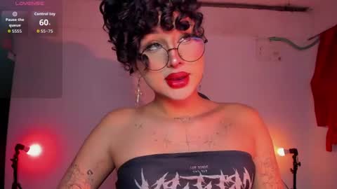 Snapshot of heka_prudence chatting on 06/28/26, 02:06 Heka Prudence online show from 06/28/26, 02:06