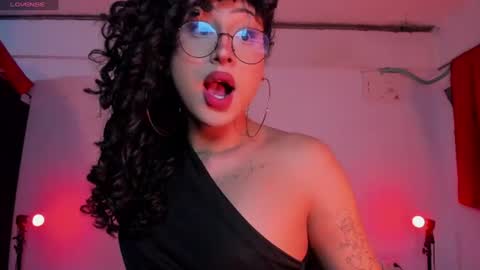 Snapshot of heka_prudence chatting on 07/19/26, 05:11 Heka Prudence online show from 07/19/26, 05:11