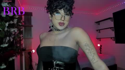 Snapshot of heka_prudence chatting on 07/28/26, 11:17 Heka Prudence online show from 07/28/26, 11:17