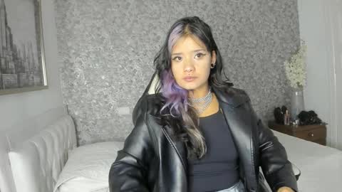 Hella online show from 09/16/25, 12:06