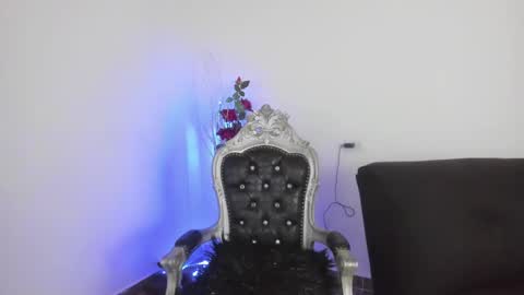 Snapshot of hela_wet chatting on 01/18/25, 01:41 Hela Independent model online show from 01/18/25, 01:41