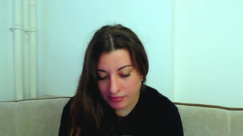 helen_adams_ online show from 12/02/24, 07:58