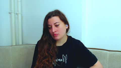 helen_adams_ online show from 01/08/25, 04:34