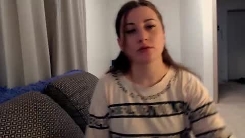 Snapshot of helen_adams_ chatting on 06/17/26, 05:10 helen_adams_ online show from 06/17/26, 05:10
