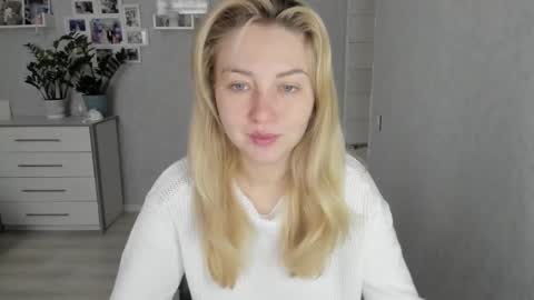 Helen sven online show from 11/08/25, 06:46