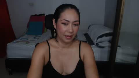 Snapshot of helen_lya chatting on 07/16/26, 02:23 Helen online show from 07/16/26, 02:23