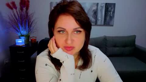 Helen online show from 11/13/25, 06:45