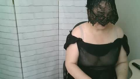 Helen online show from 02/13/26, 07:15