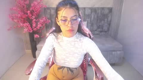 helena1_s online show from 09/25/25, 08:12