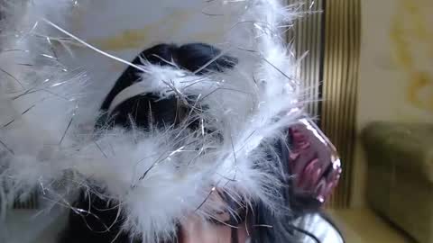 helena1_s online show from 10/04/25, 08:07