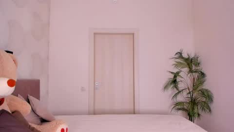 Snapshot of helena_lorente chatting on 05/28/26, 03:09 Helen online show from 05/28/26, 03:09