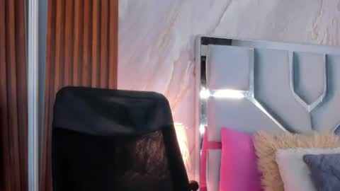 Snapshot of helena_santos01 chatting on 06/29/26, 10:37 Helena Santos online show from 06/29/26, 10:37