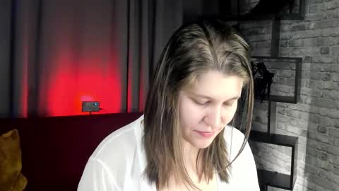 helenahoffmann online show from 03/04/26, 04:07
