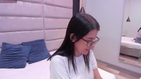 Helen online show from 02/06/25, 12:16