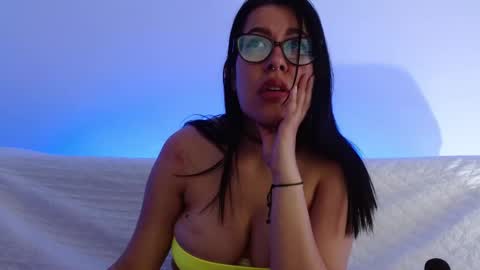 Helen online show from 02/13/25, 11:15