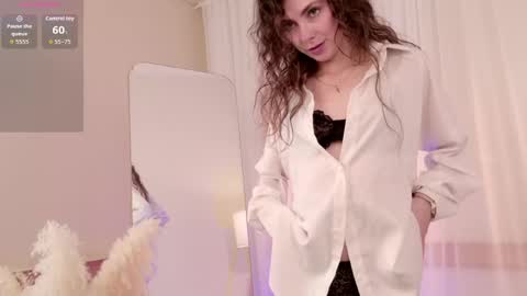 Scarlet online show from 05/21/26, 11:06