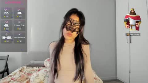 Hi I am Helen online show from 06/06/26, 02:27