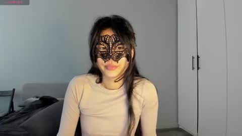Snapshot of helenblazetrt chatting on 06/15/26, 02:14 Hi I am Helen online show from 06/15/26, 02:14