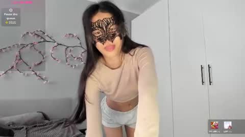 Snapshot of helenblazetrt chatting on 07/18/26, 02:16 Hi I am Helen online show from 07/18/26, 02:16