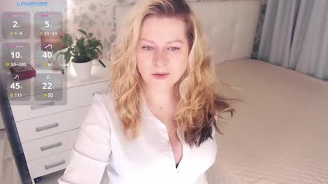 Snapshot of helenbonham chatting on 01/30/25, 05:09 Helena Bonham online show from 01/30/25, 05:09