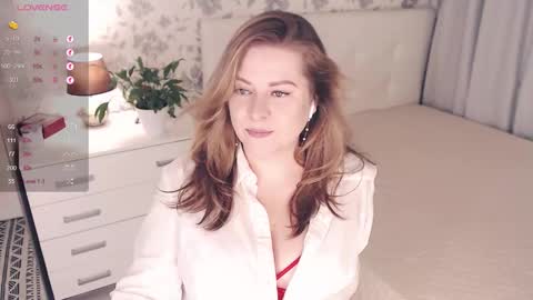 Snapshot of helenbonham chatting on 10/07/25, 03:09 Helena Bonham online show from 10/07/25, 03:09