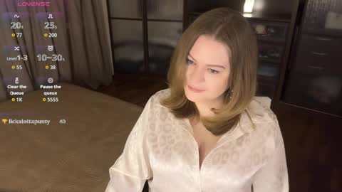 Helena Bonham online show from 04/14/26, 03:45