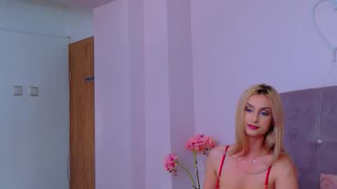 Helen online show from 02/20/26, 06:37