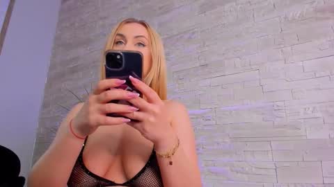 Helen online show from 03/20/26, 07:35