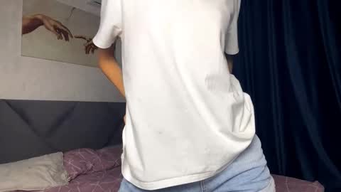 Chloe online show from 10/02/25, 12:34