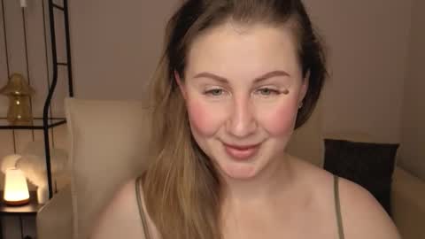 Helen online show from 11/23/25, 02:00