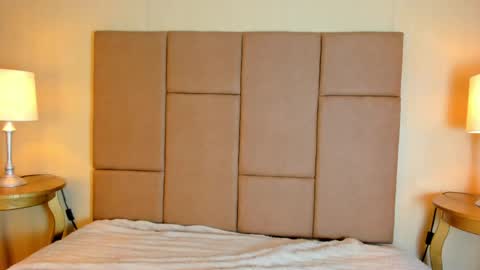 Helen or Hells online show from 04/21/26, 12:00