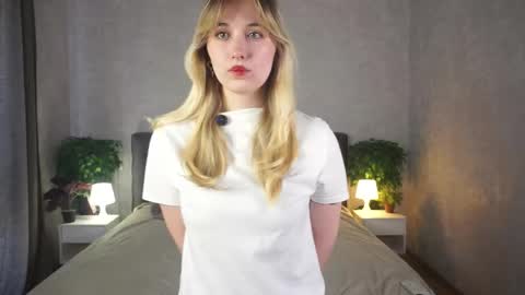 Bella online show from 04/16/26, 09:10