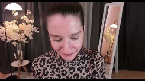 Helen online show from 02/19/25, 06:33