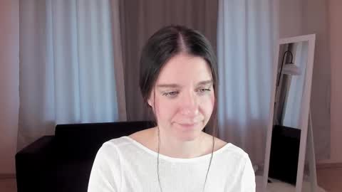 Helen online show from 09/09/25, 02:22