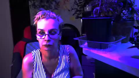 Helga online show from 07/18/26, 06:01