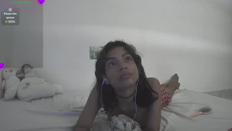 Helia Transfem and Amy online show from 12/30/24, 04:29