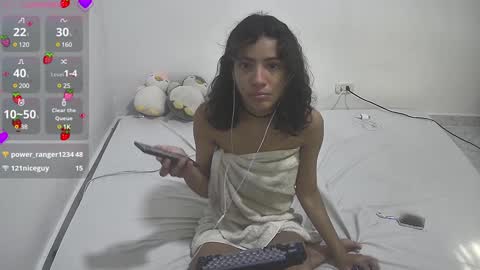 Helia Transfem and Amy online show from 01/06/25, 03:08