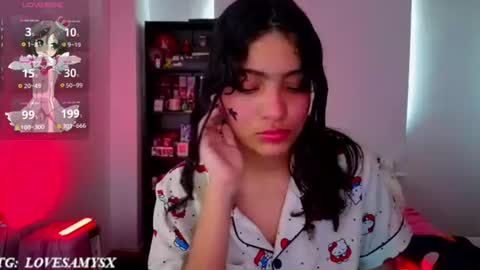 Snapshot of helia_n_amy chatting on 06/17/26, 02:07 Helia Transfem and Amy online show from 06/17/26, 02:07