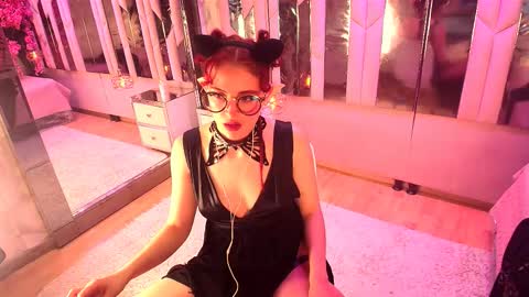 Snapshot of heliconiavannucci chatting on 09/09/25, 12:10 Heliconia online show from 09/09/25, 12:10