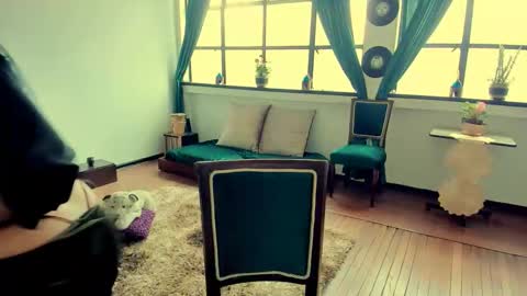 Heliconia online show from 03/09/26, 04:22